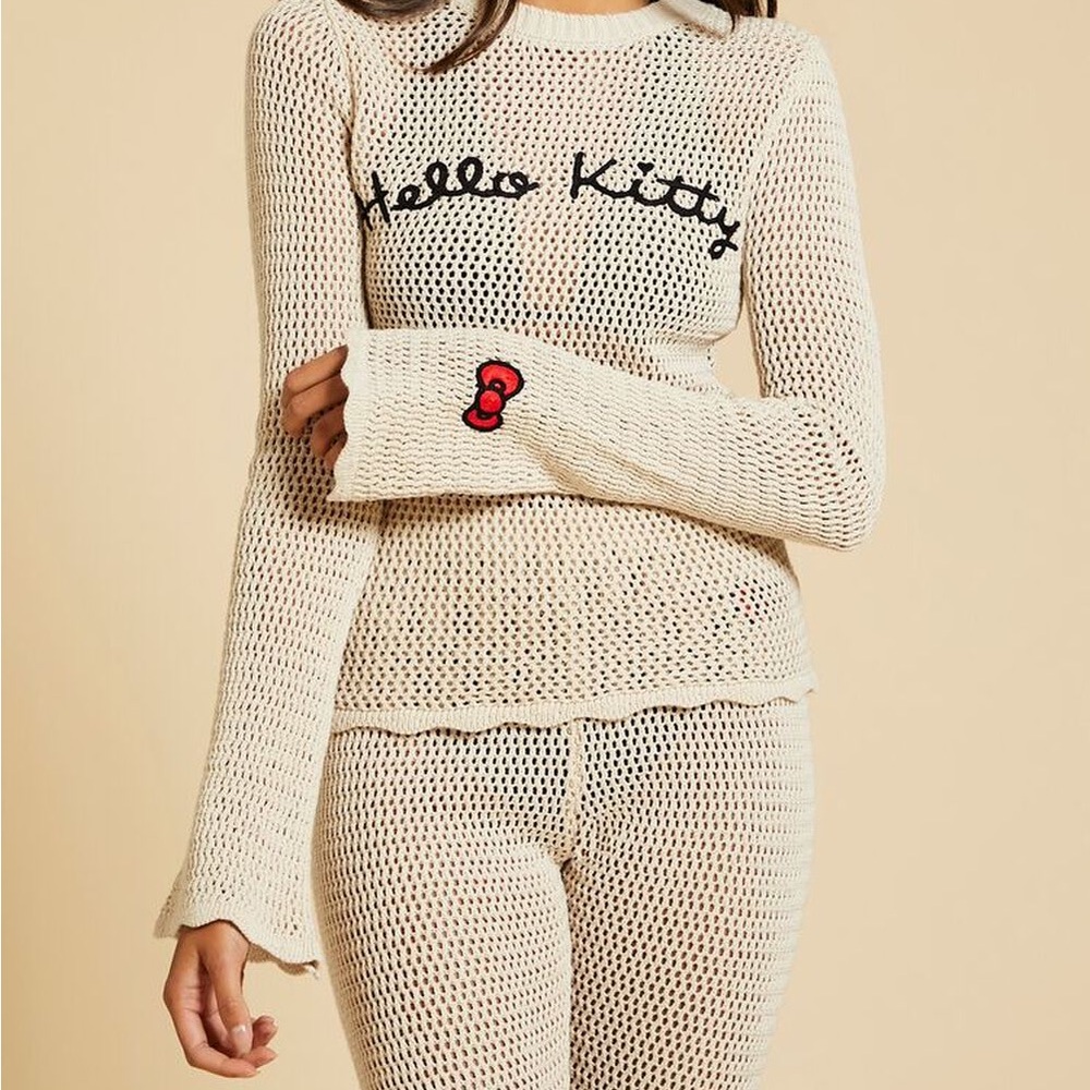 DISO ISO IN SEARCH OF FOREVER 21 HELLO KITTY CROCHET SWEATER TOP SHIRT PANTS